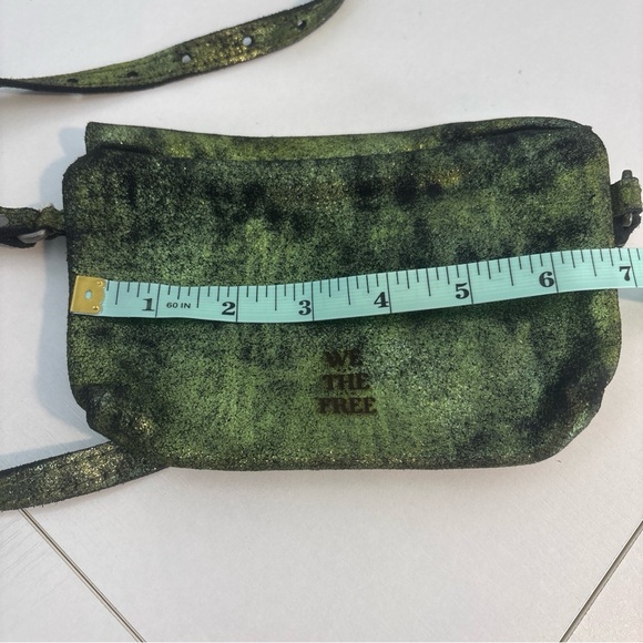 Free People 100% Cow Leather Mini Crossbody Purse NWT - Picture 9 of 10